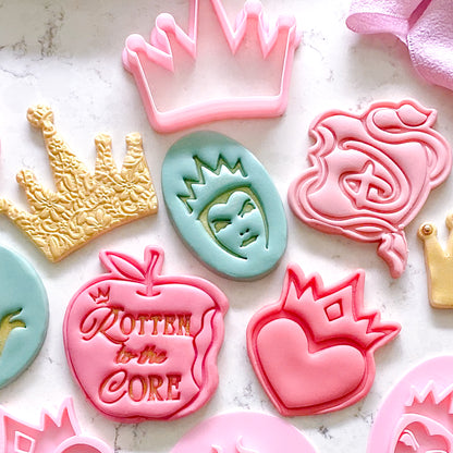 "Mirror, Mirror" Cookie Cutter & Stamp