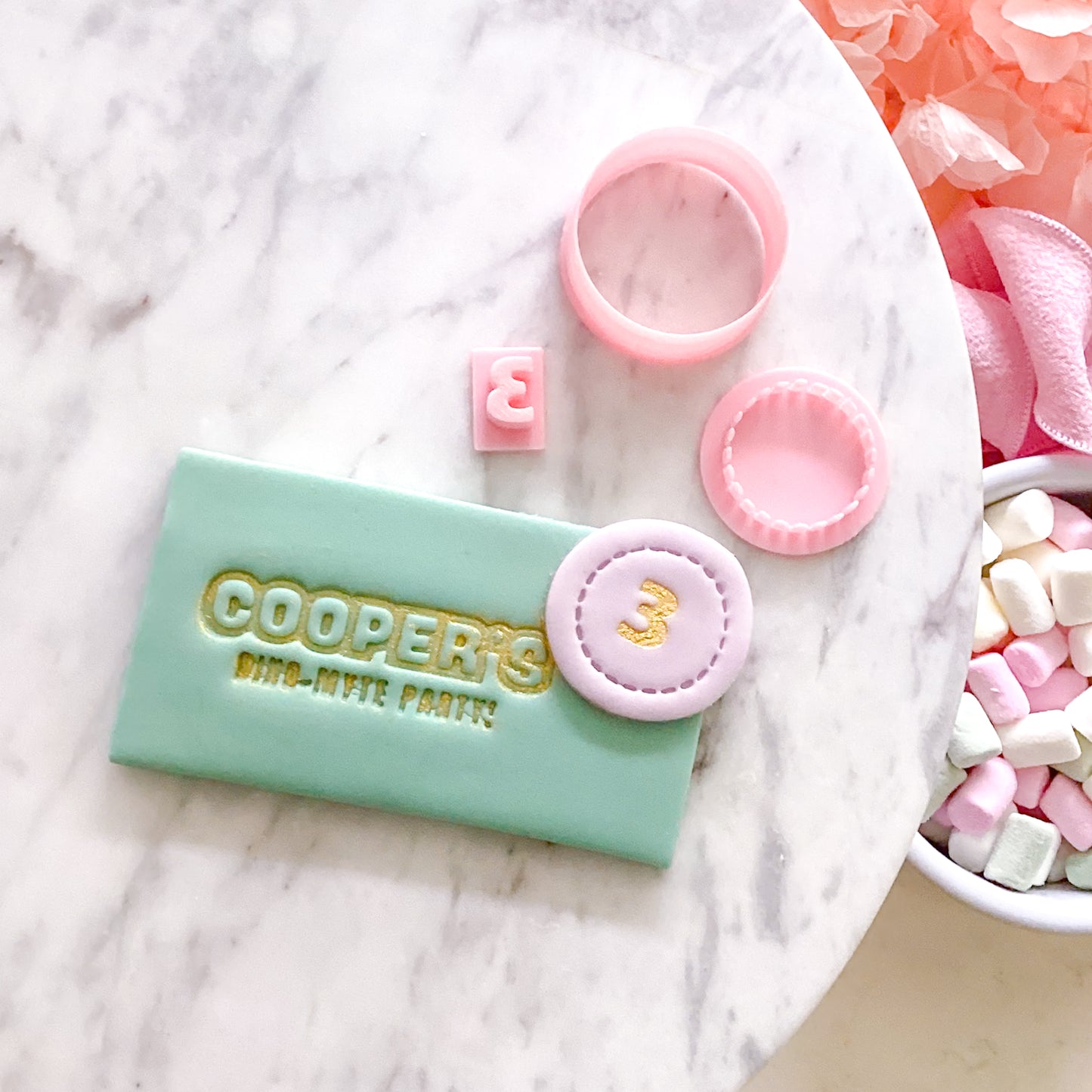 "Circle with Stitching" Fondant Mini Set