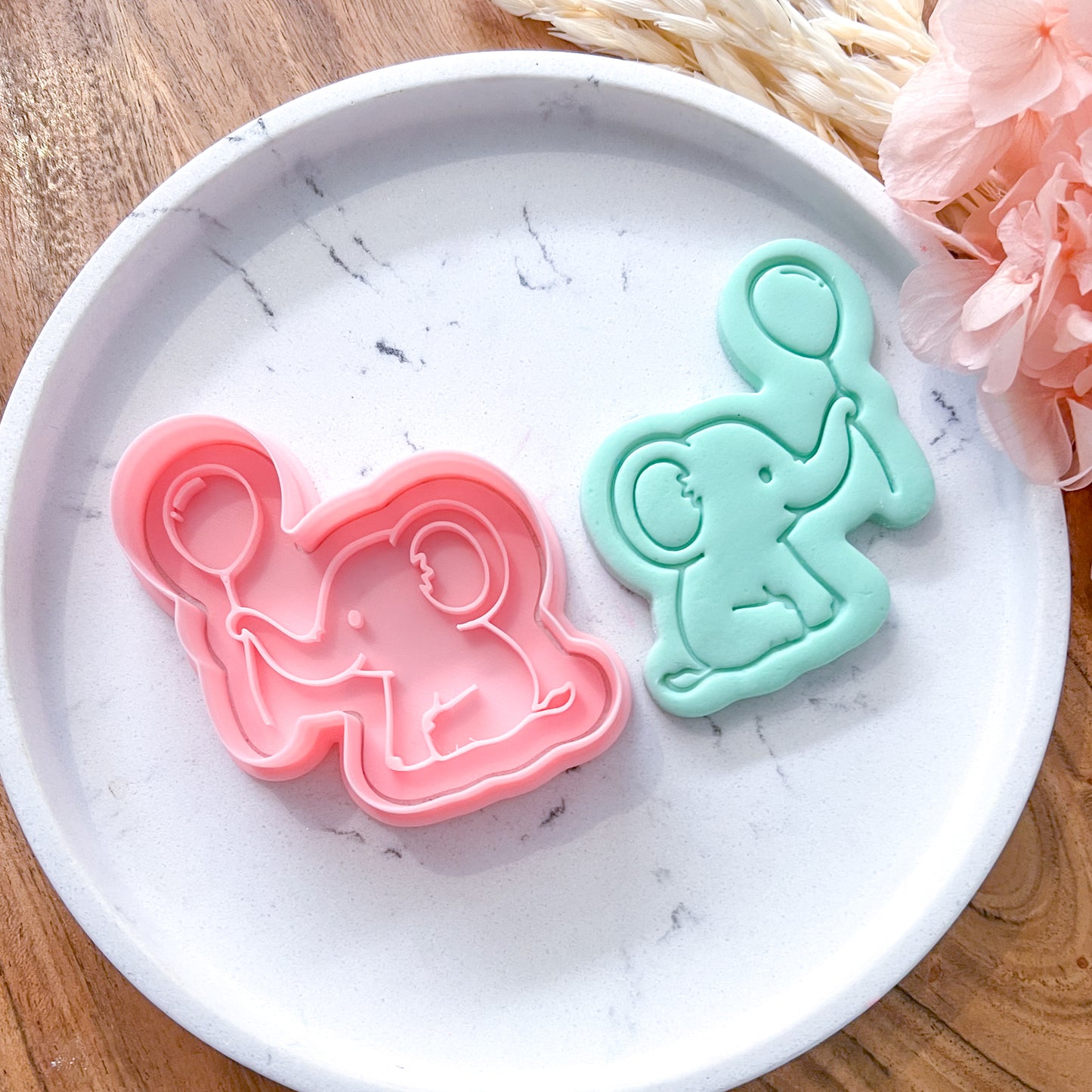 "Elephant with Balloon" - Cookie Cutter & Stamp