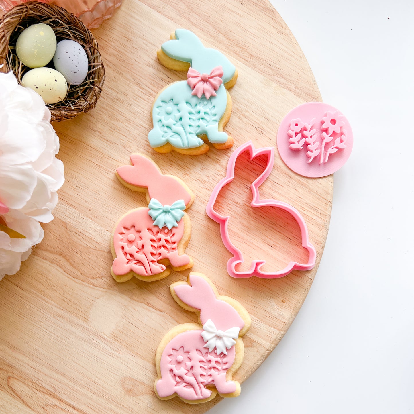 "Bunny Silhouette" - Cutter & Stamp