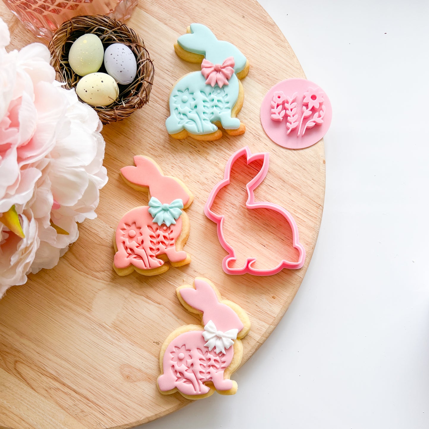 "Bunny Silhouette" - Cutter & Stamp