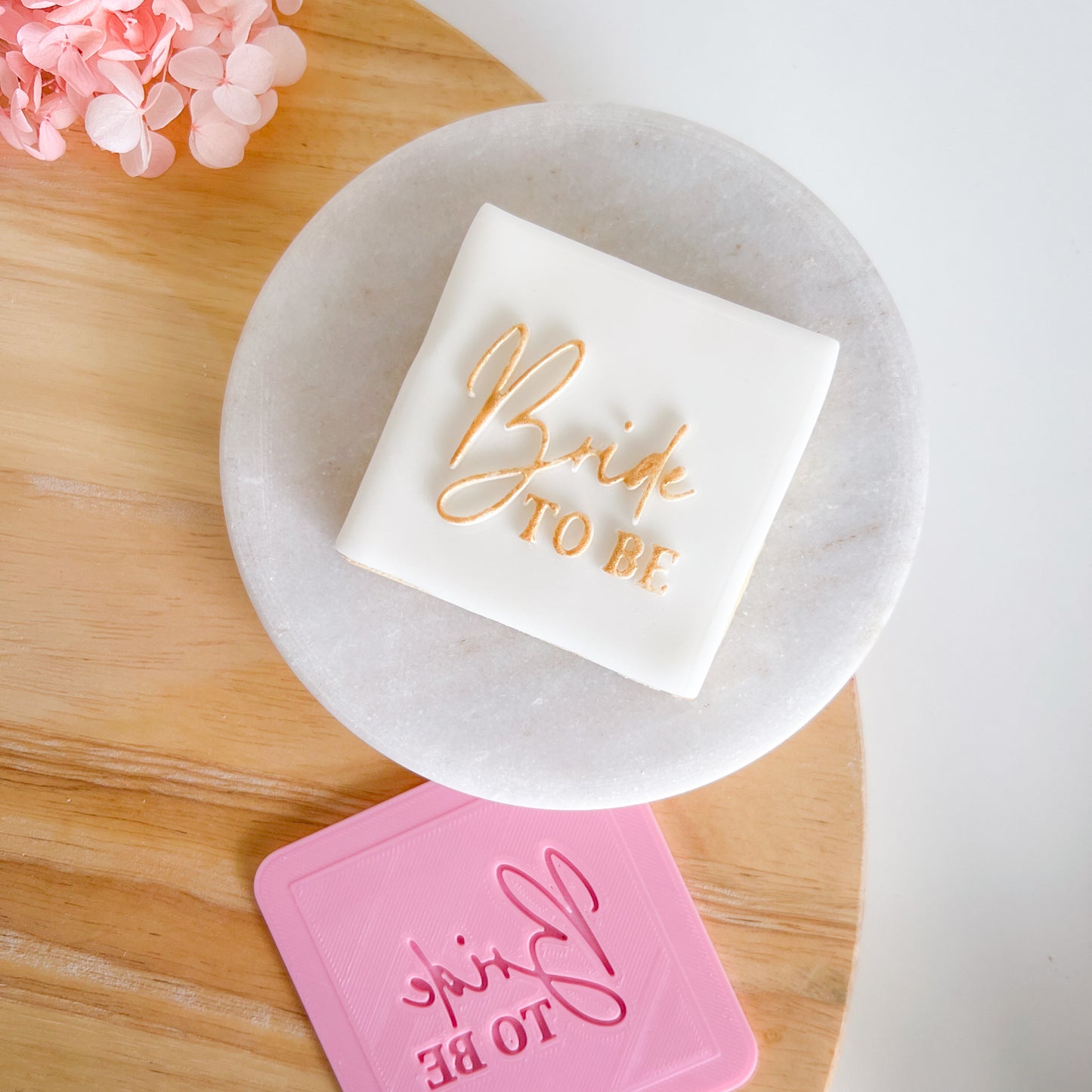 "Bride to Be" - Embossing Stamp