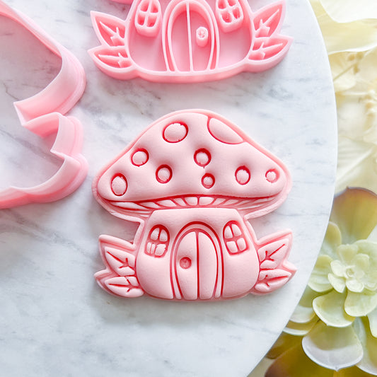 "Mushroom House" - Cookie Cutter & Stamp