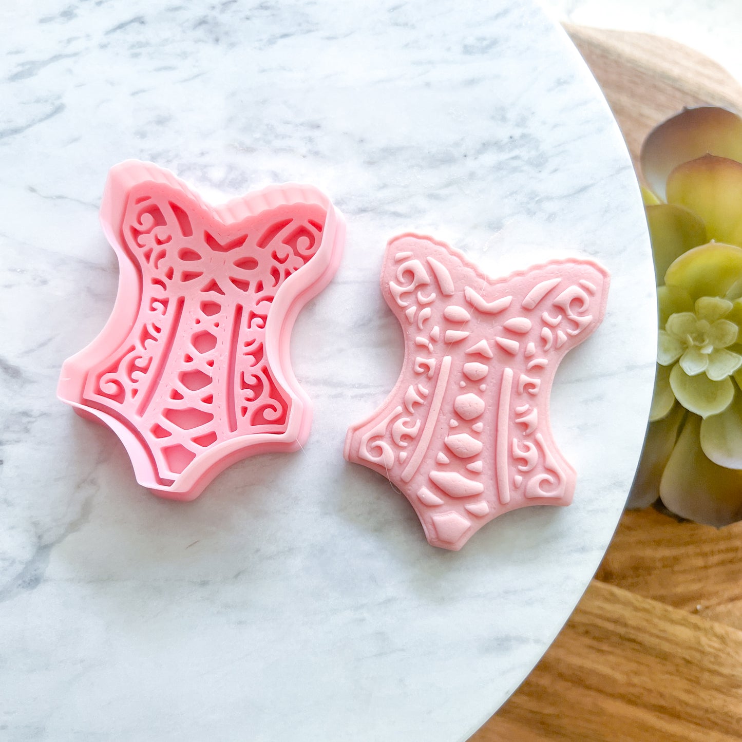 "Lingerie" - Cookie Cutter & Stamp