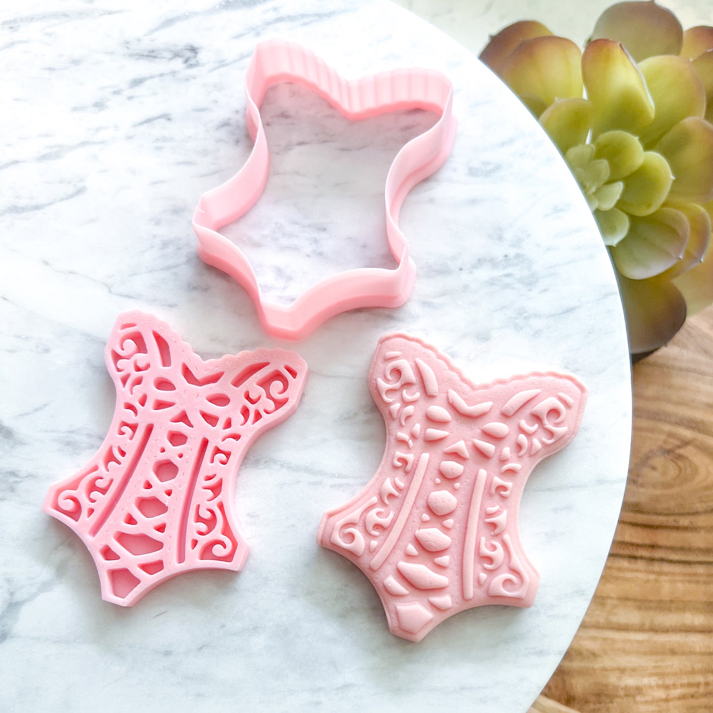 "Lingerie" - Cookie Cutter & Stamp