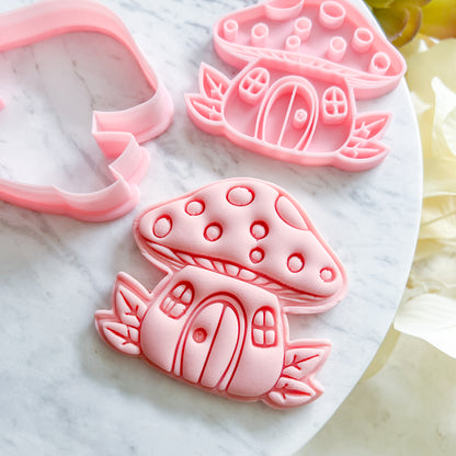 "Mushroom House" - Cookie Cutter & Stamp