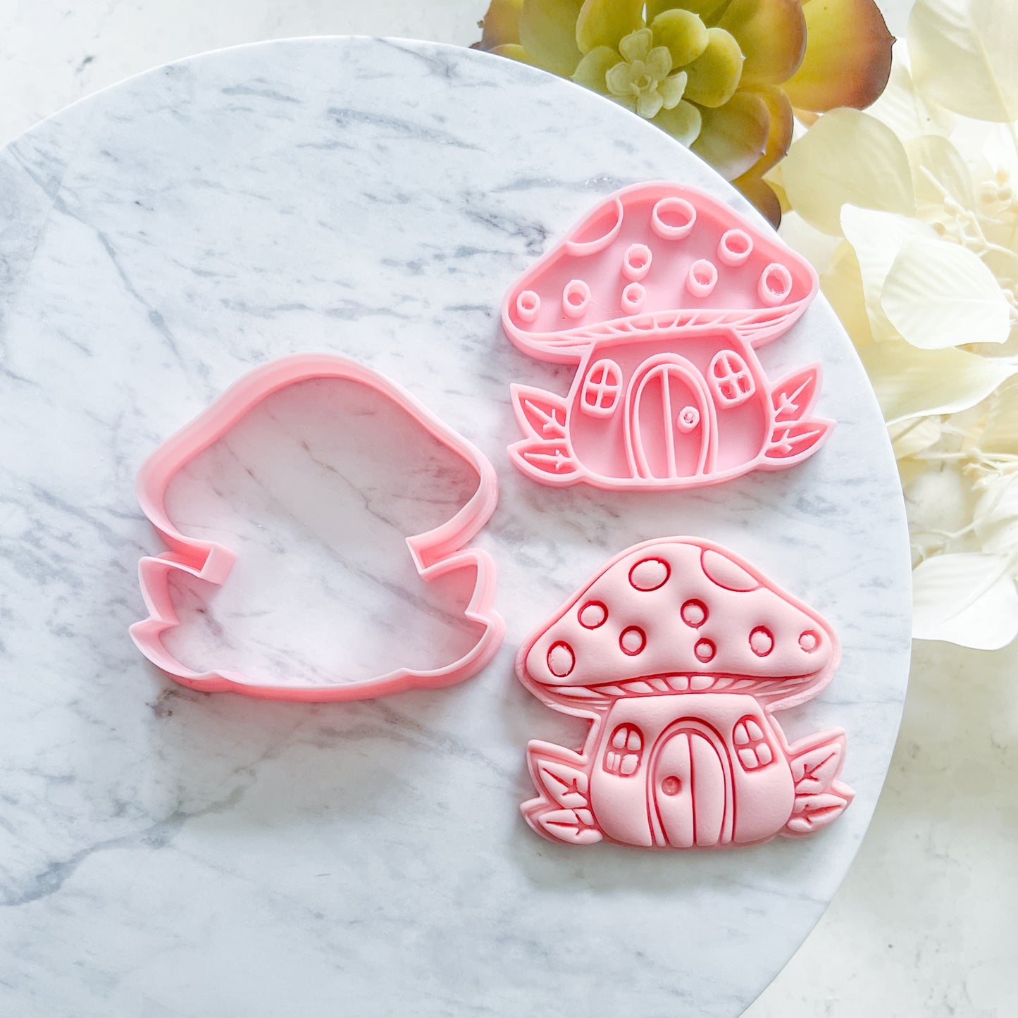 "Mushroom House" - Cookie Cutter & Stamp