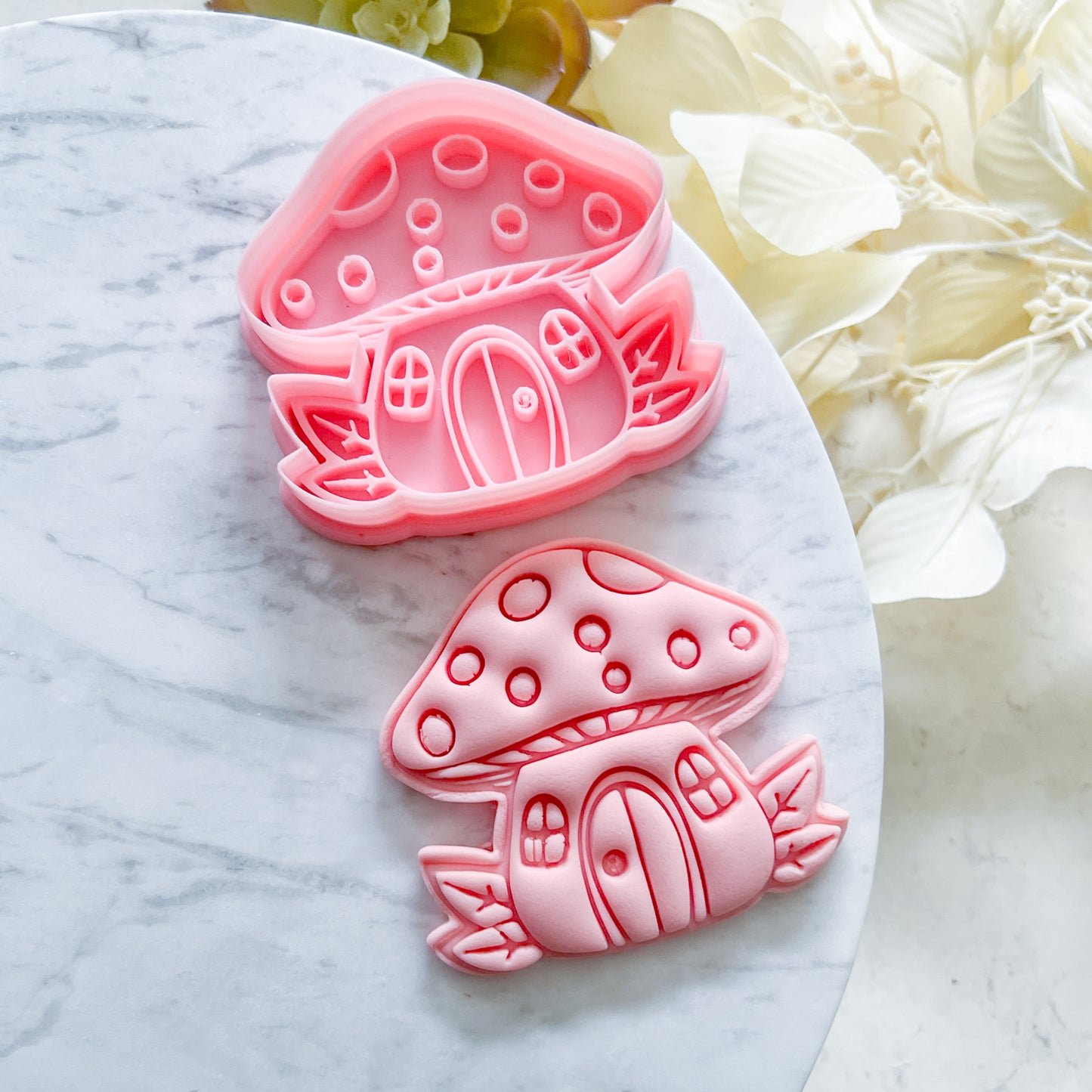 "Mushroom House" - Cookie Cutter & Stamp