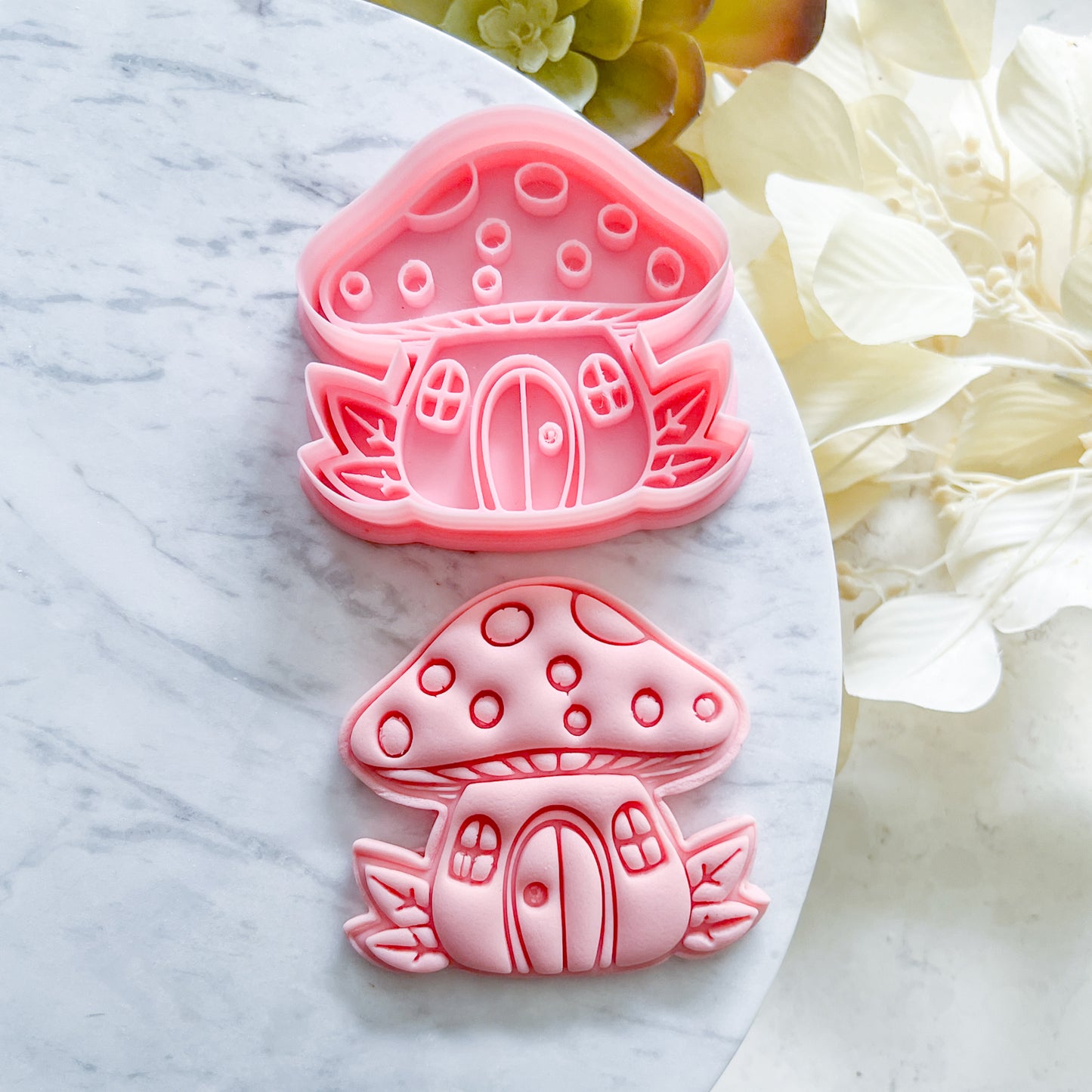 "Mushroom House" - Cookie Cutter & Stamp