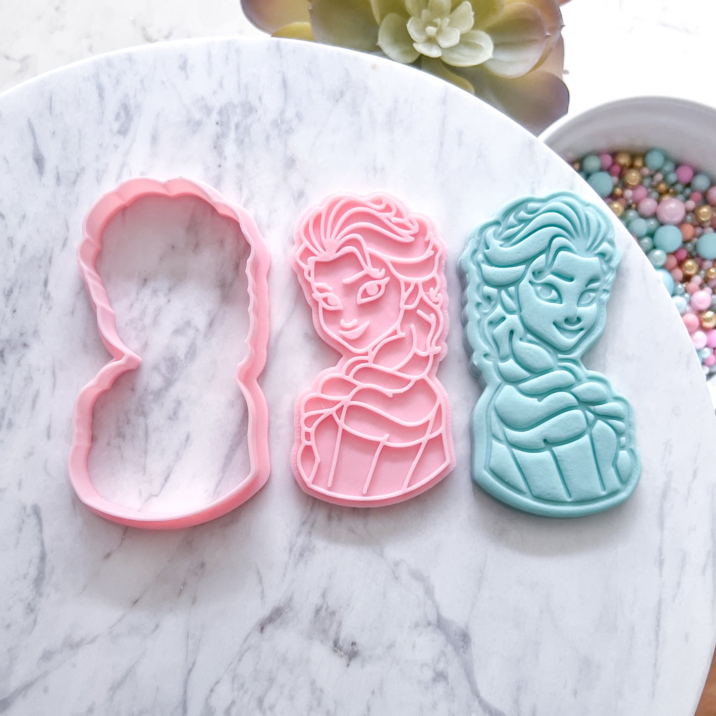 "Elsa #2" Cookie Cutter & Stamp