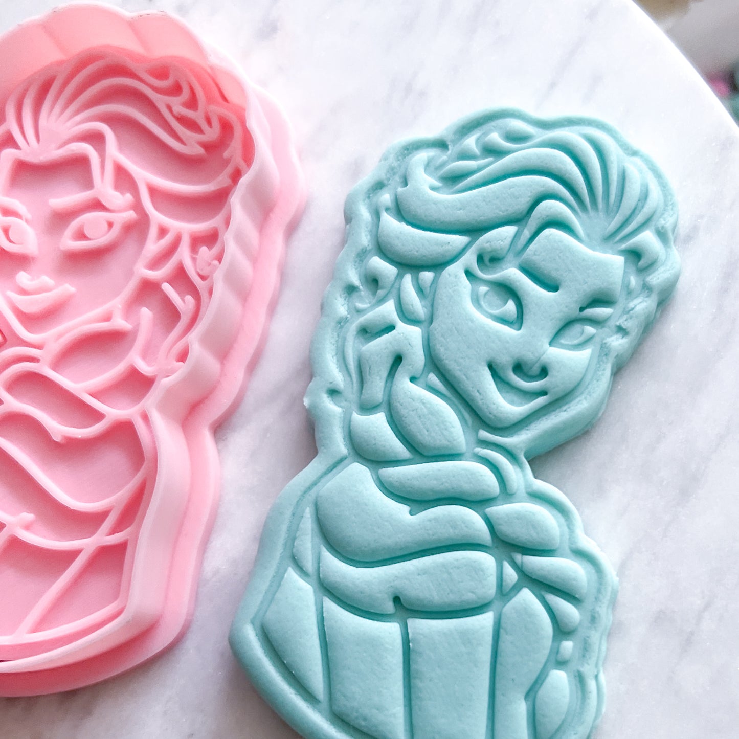 "Elsa #2" Cookie Cutter & Stamp