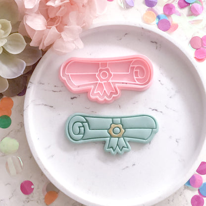 "Graduate Scroll" - Cookie Cutter & Stamp