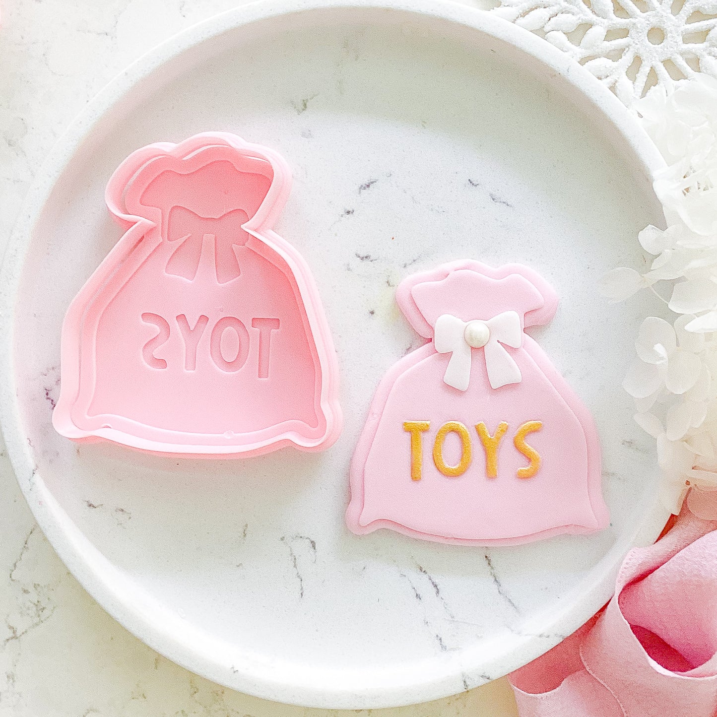 "Santa Toy Sack" - Cutter & Stamp Set