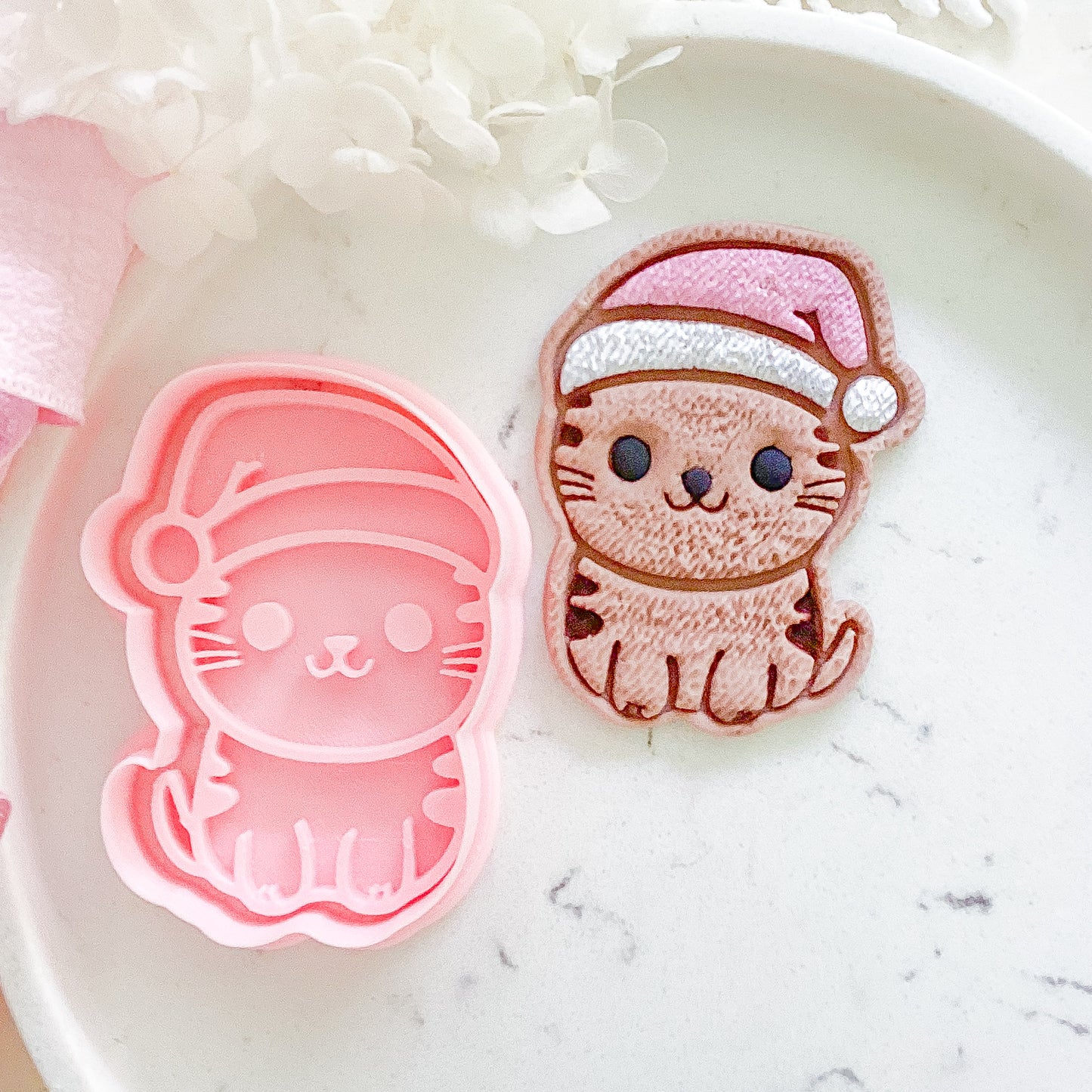 "Christmas Kitty" Cookie Cutter & Stamp
