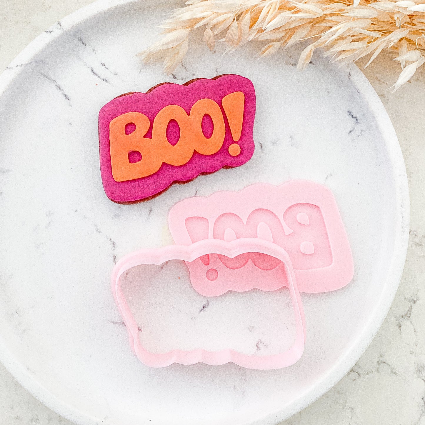 "BOO!" - Cookie Cutter & Stamp