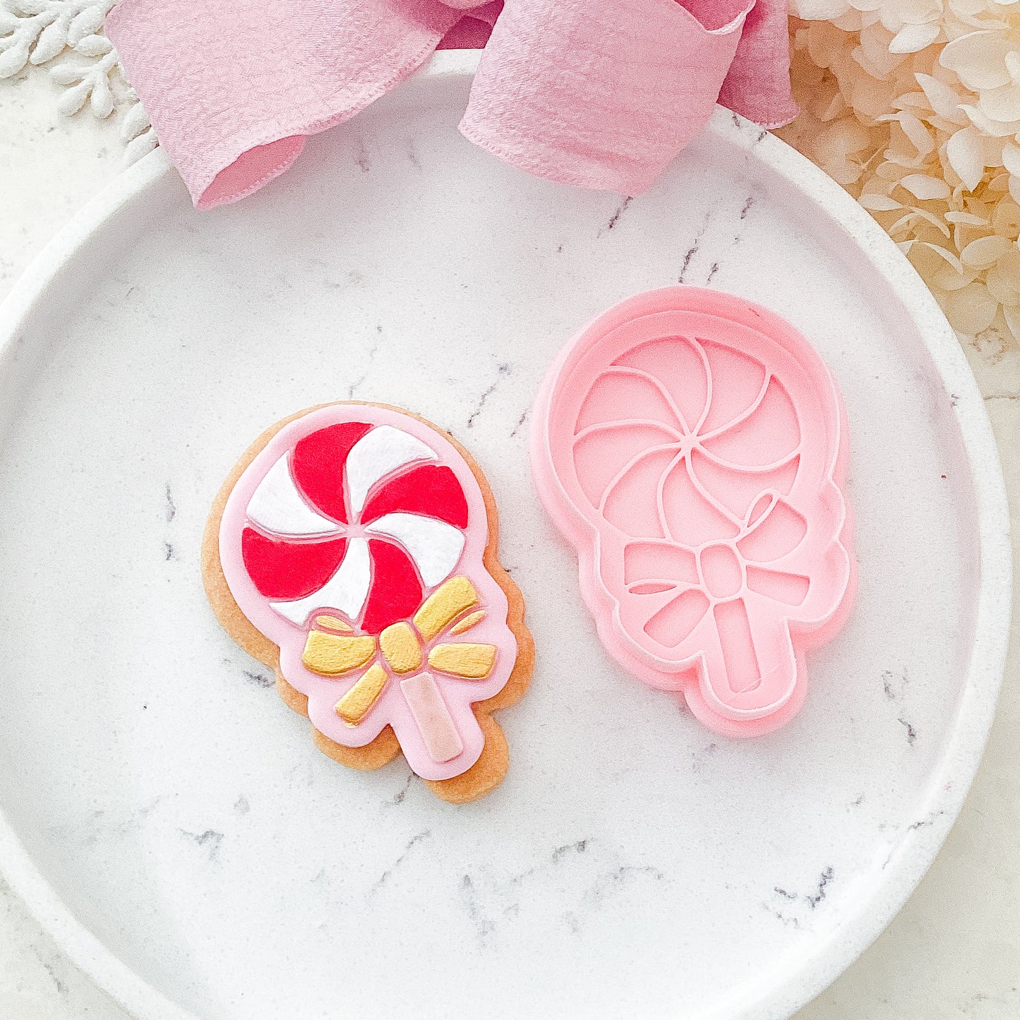 "Lollipop with Bow" - Cutter & Stamp Set