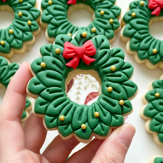 "Detailed Wreath" Cookie Cutter & Stamp