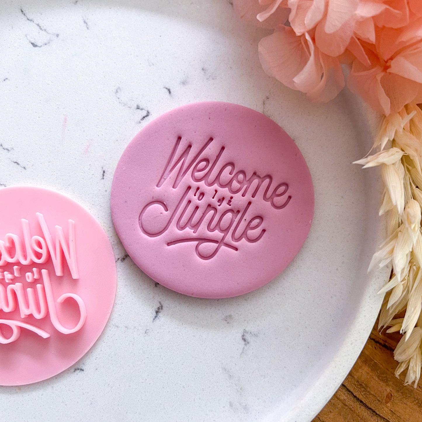 Welcome to the Jungle Fondant Stamp