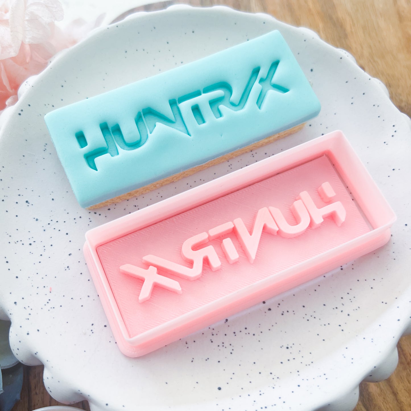 "Huntrix" Cookie Cutter & Stamp