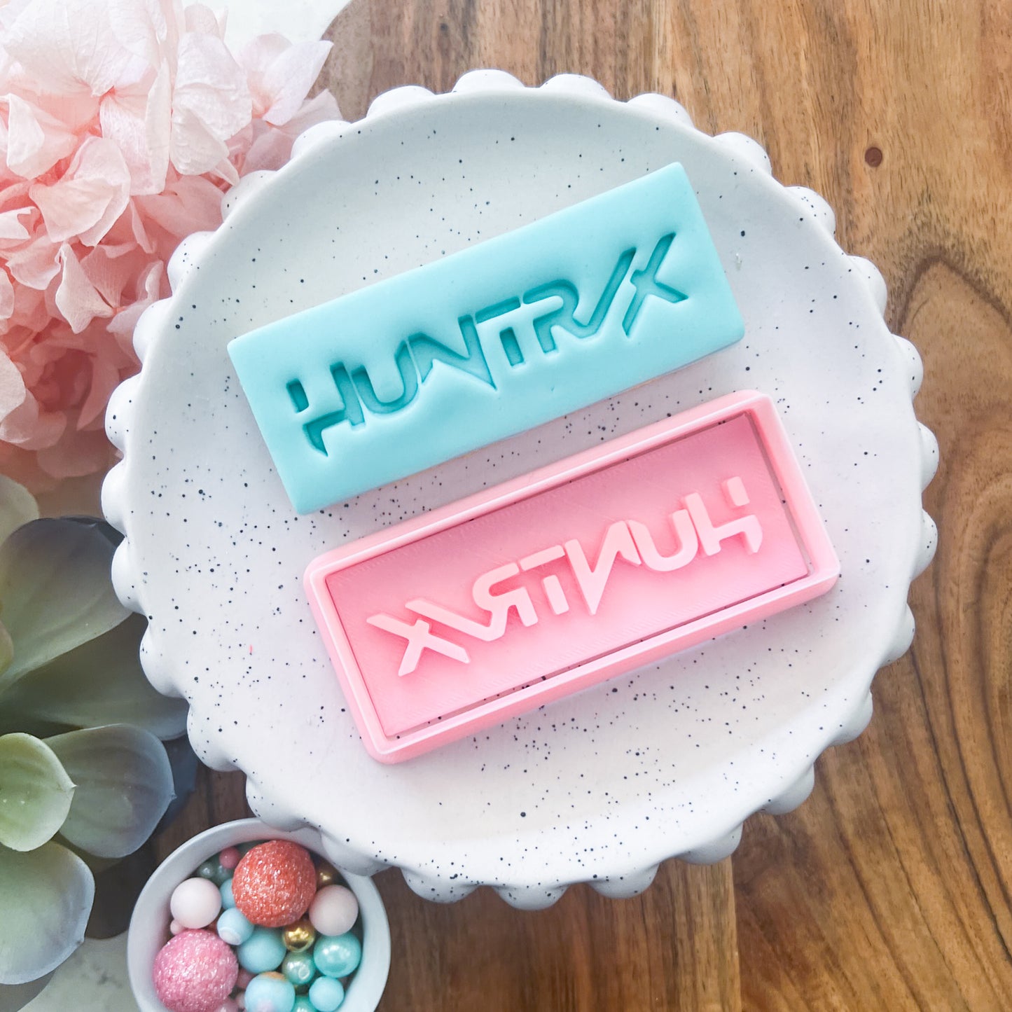 "Huntrix" Cookie Cutter & Stamp