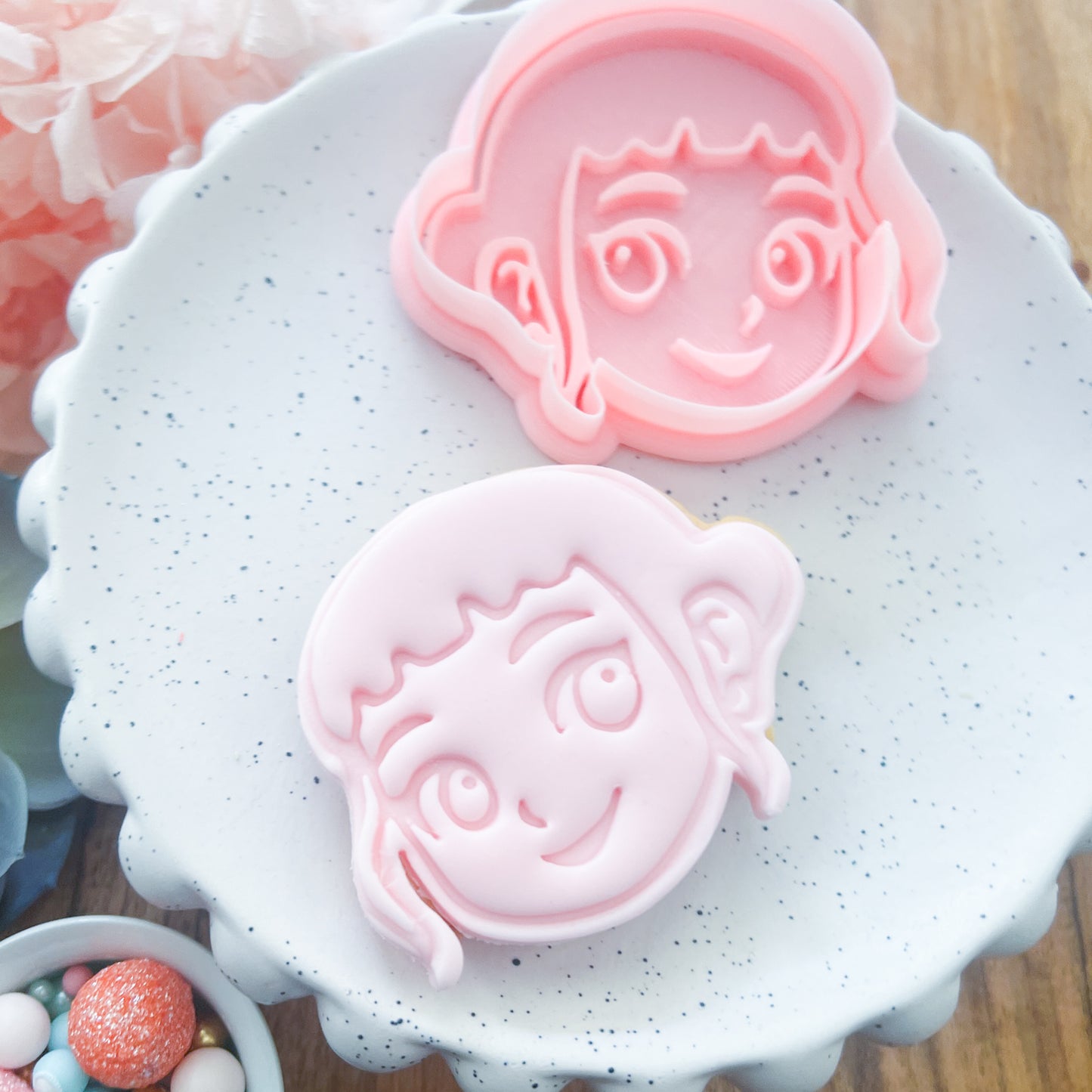 "Zoey" Cookie Cutter & Stamp