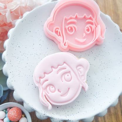 "Zoey" Cookie Cutter & Stamp