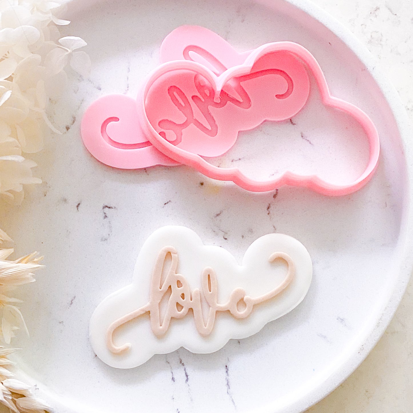 "Love" - Cookie Cutter & Stamp