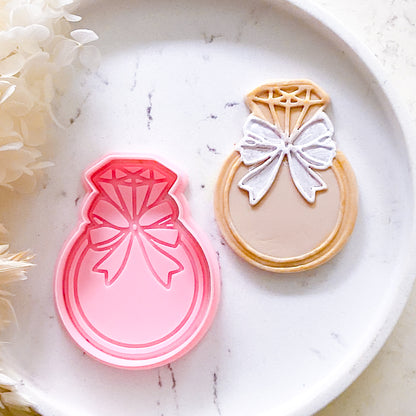 "Ring with Bow" - Cookie Cutter & Stamp