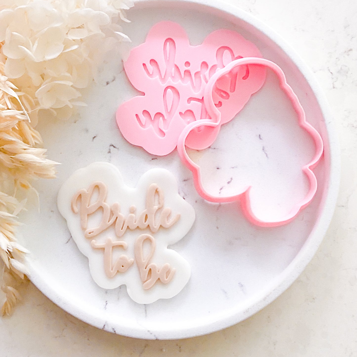 "Bride to Be #1" - Cookie Cutter & Stamp