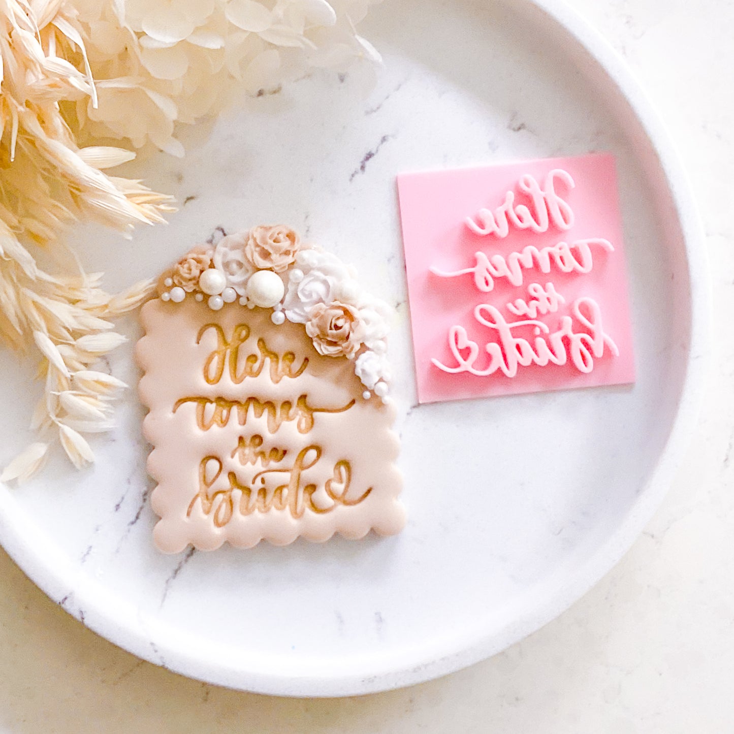 "Here Comes the Bride" - Fondant Stamp