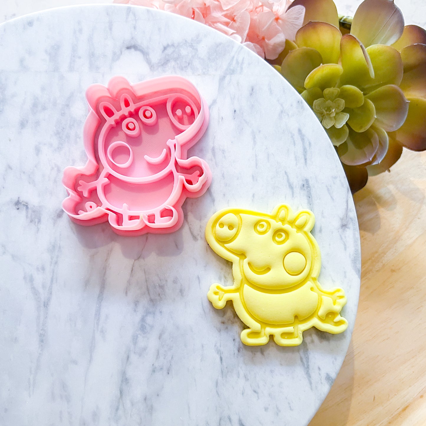 "Evie" Cookie Cutter & Stamp