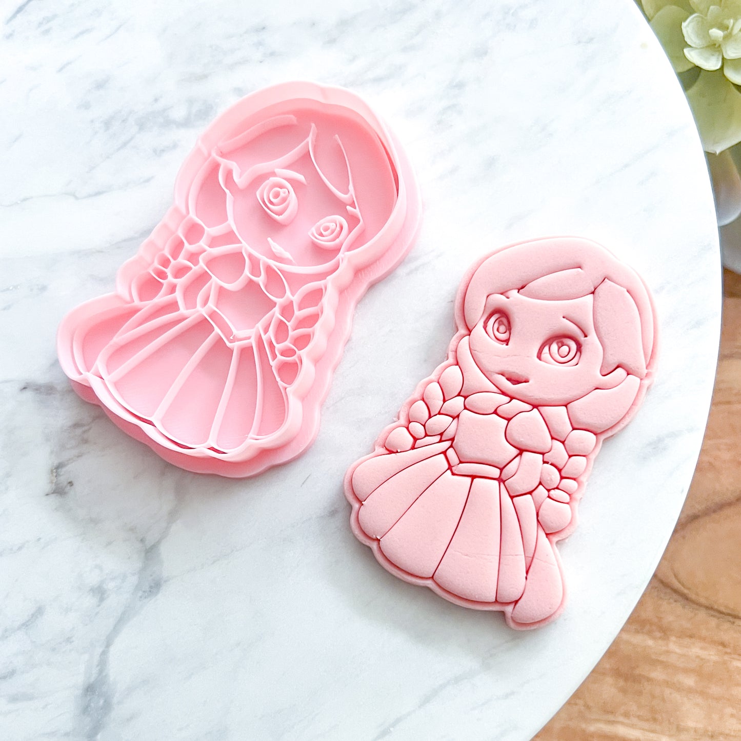 "Anna #2" Cookie Cutter & Stamp