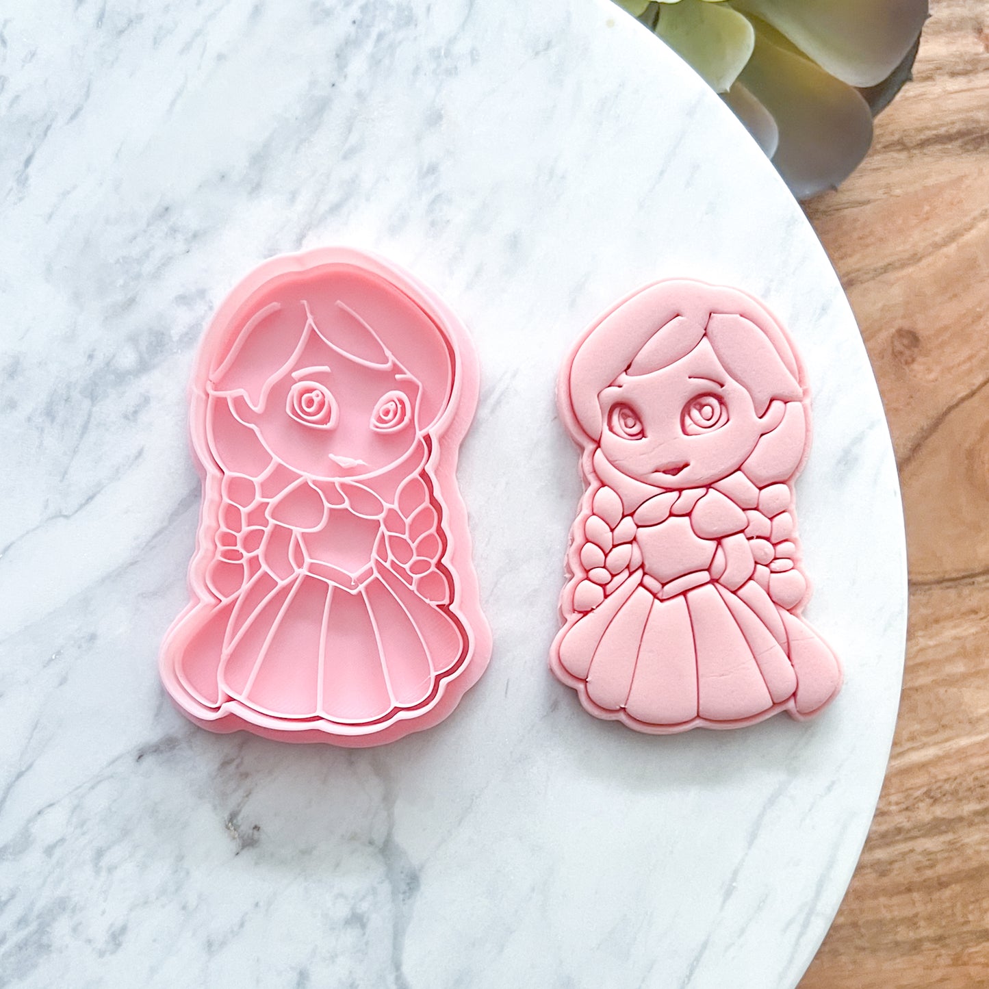 "Anna #2" Cookie Cutter & Stamp