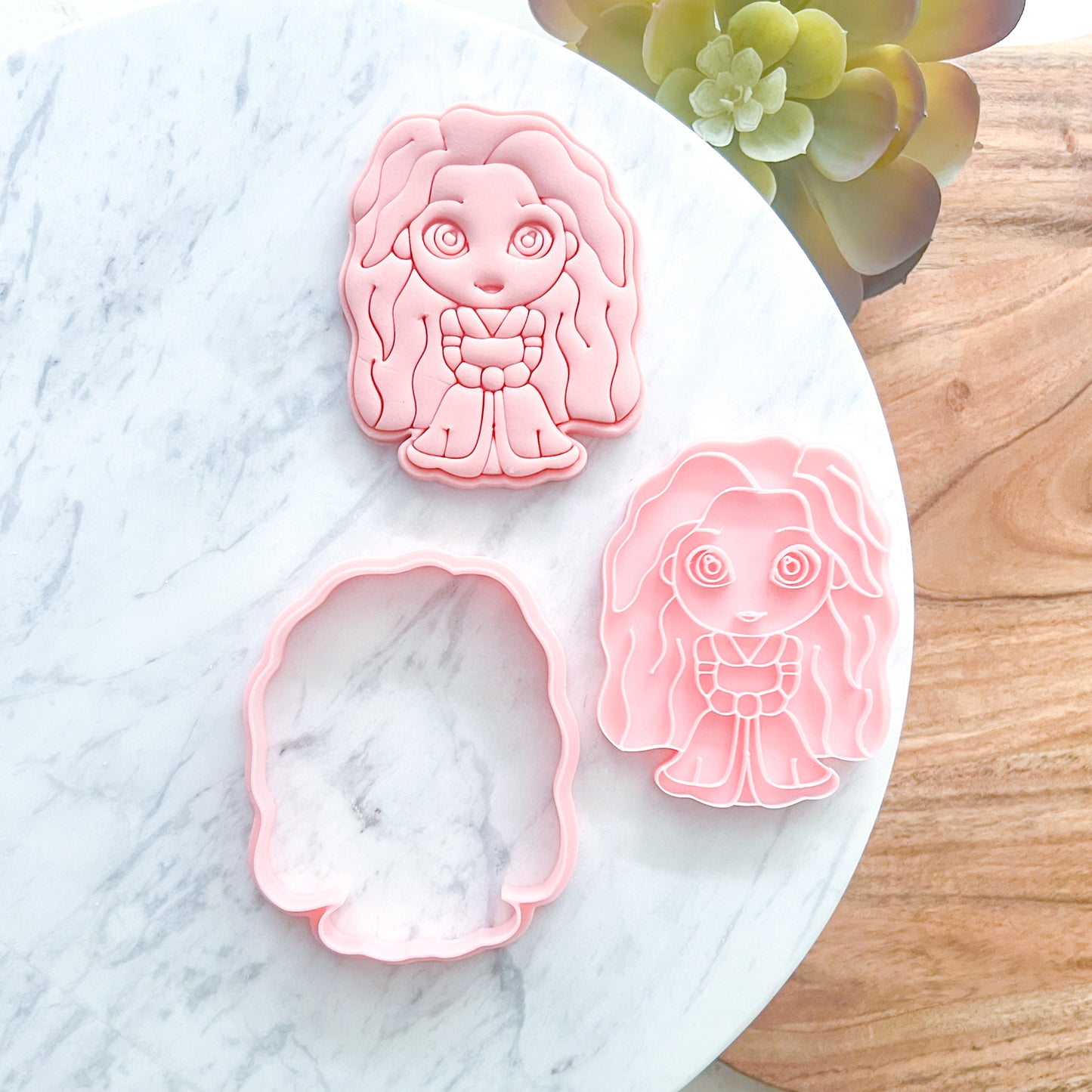 "Merida" Cookie Cutter & Stamp