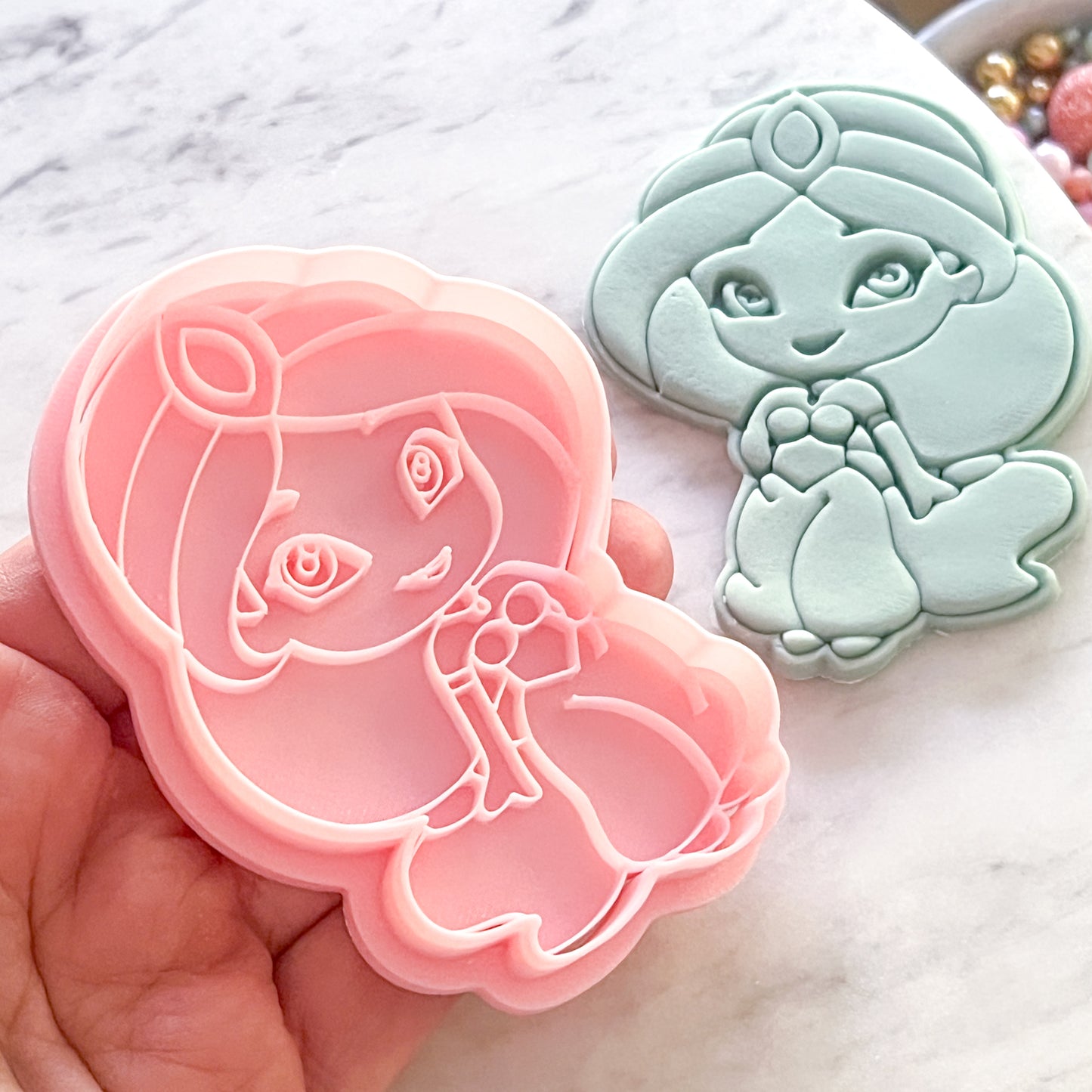 "Jasmine" Cookie Cutter & Stamp