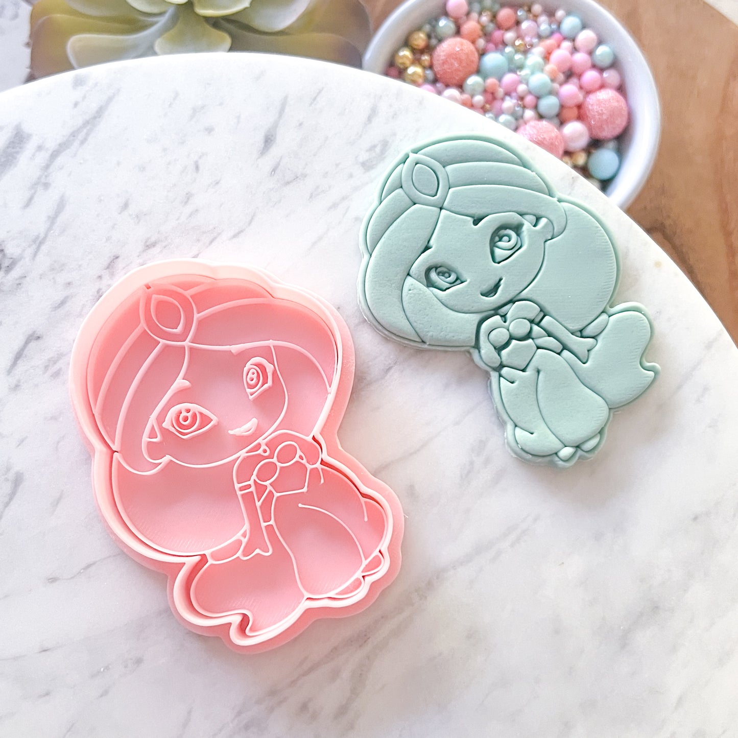 "Jasmine" Cookie Cutter & Stamp