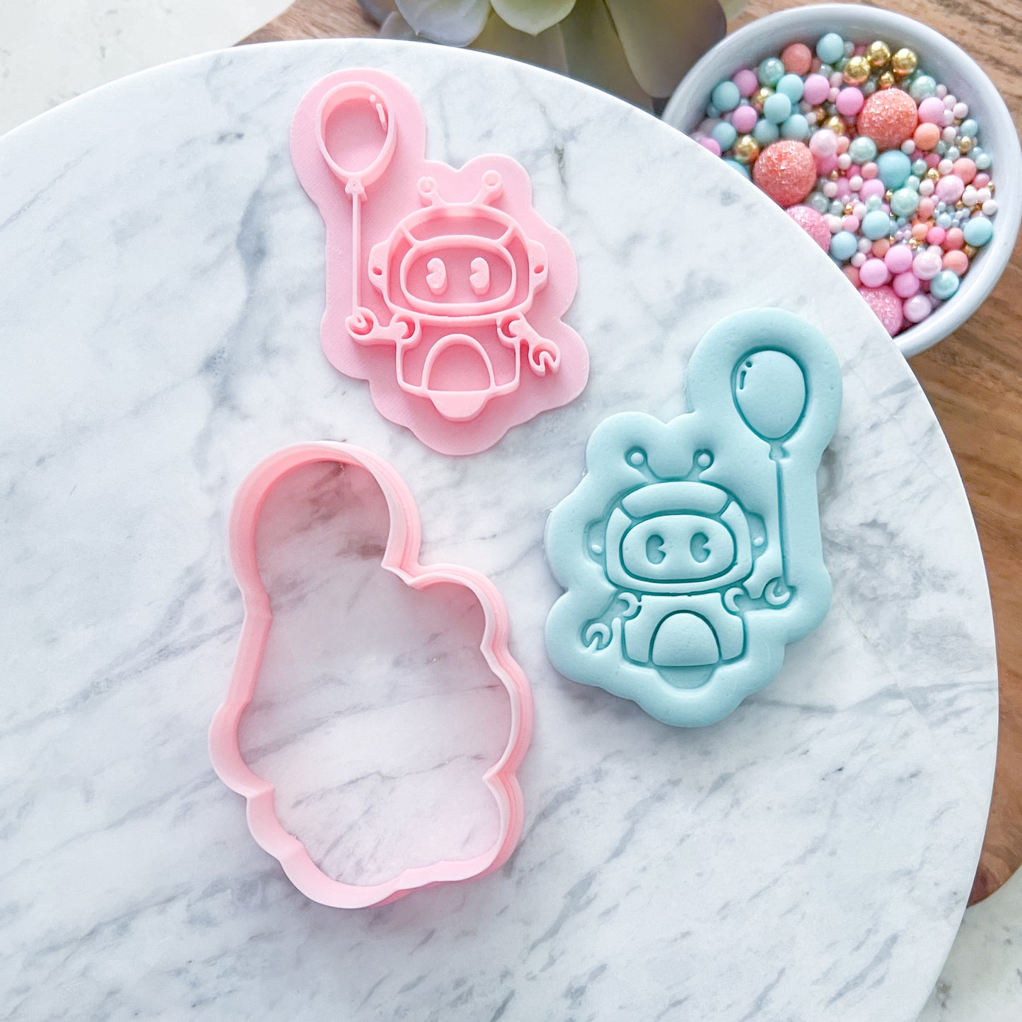 "Robot with Balloon" - Cookie Cutter & Stamp