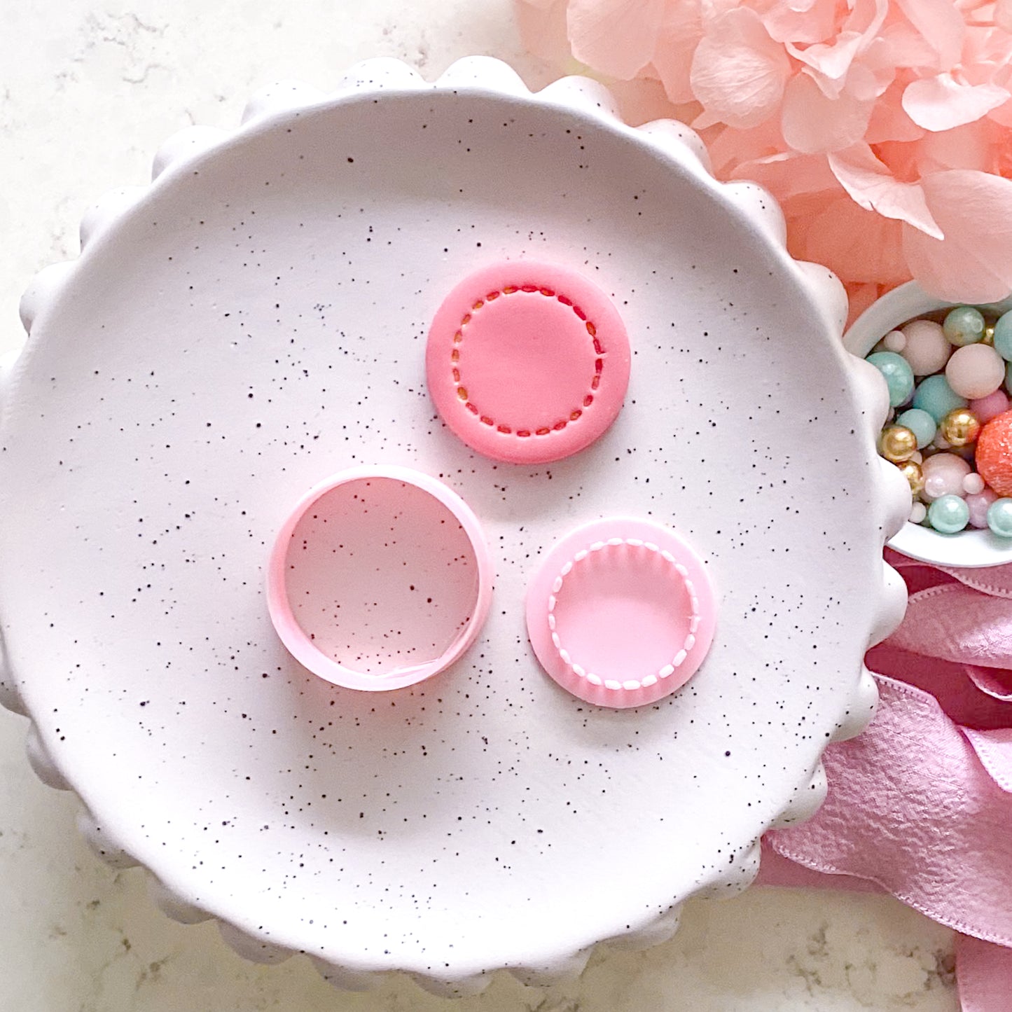 "Circle with Stitching" Fondant Mini Set
