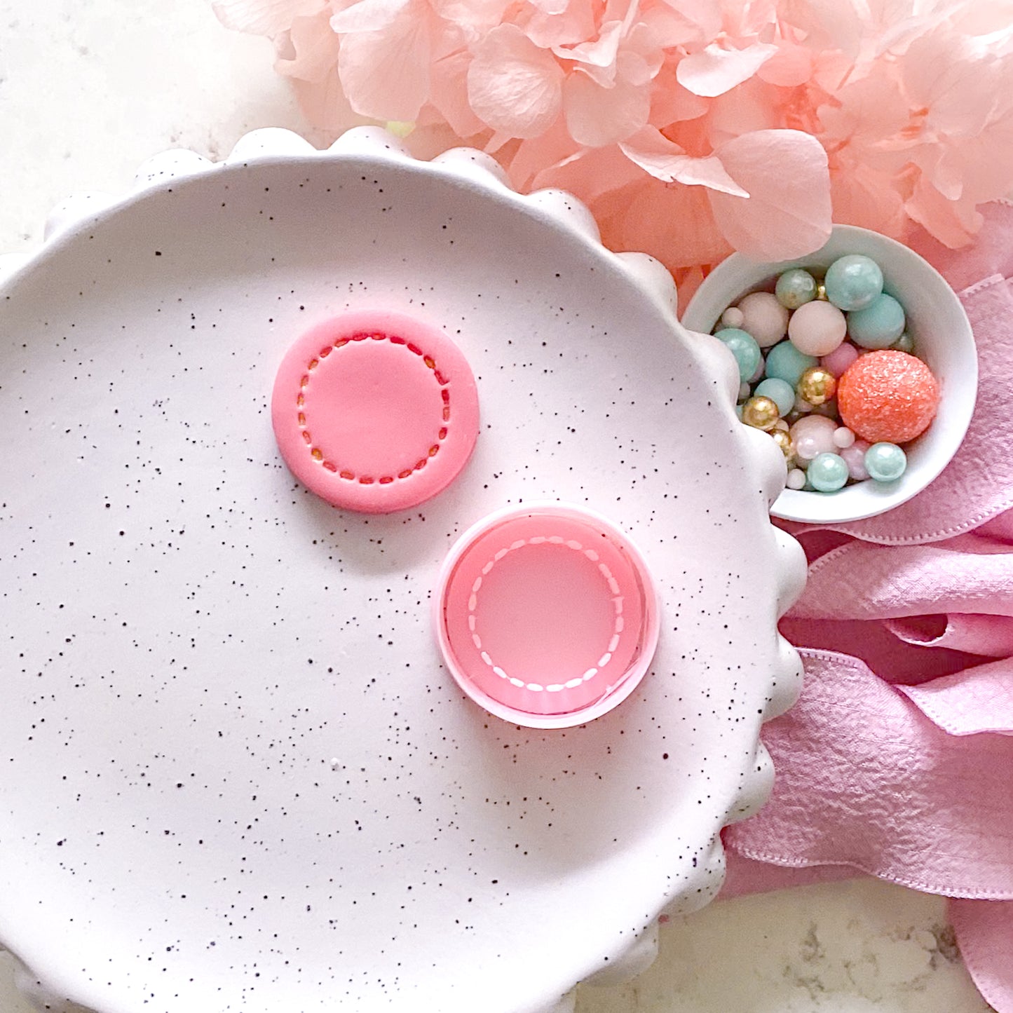 "Circle with Stitching" Fondant Mini Set