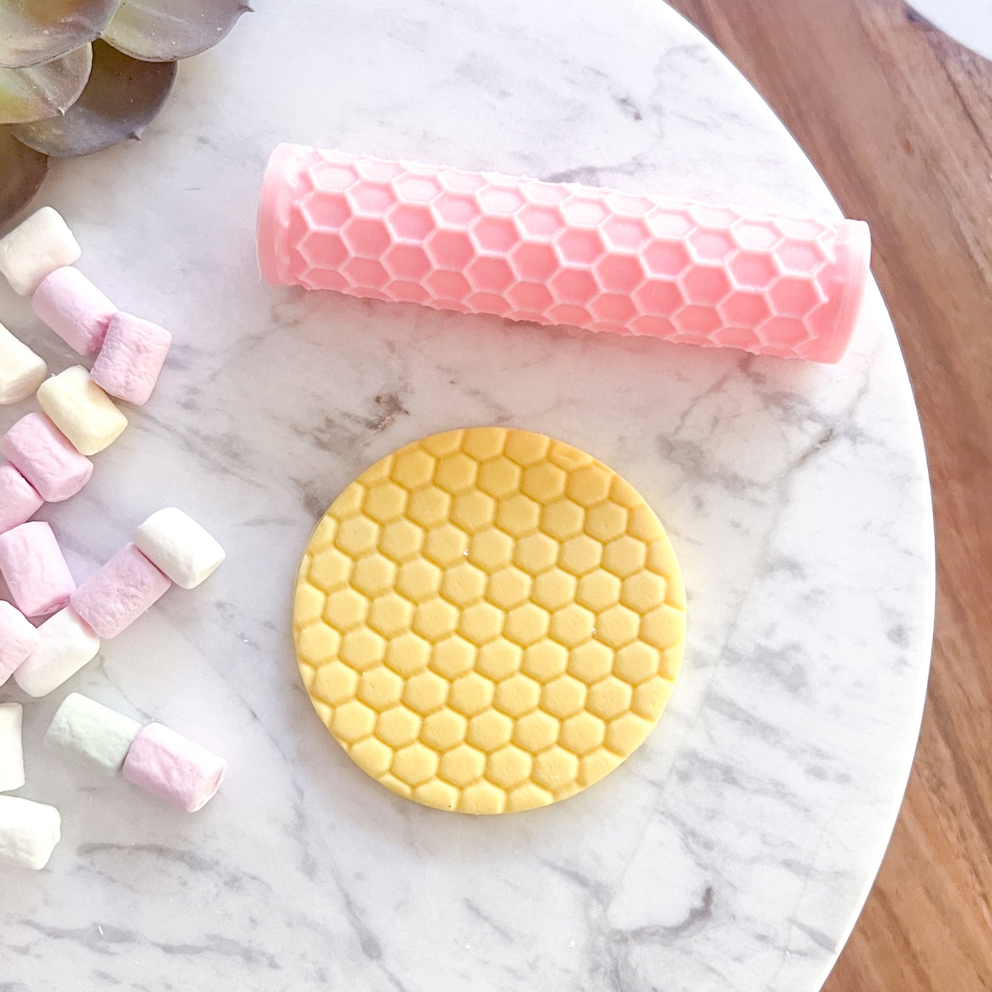 "Honeycomb" Fondant Texture Roller