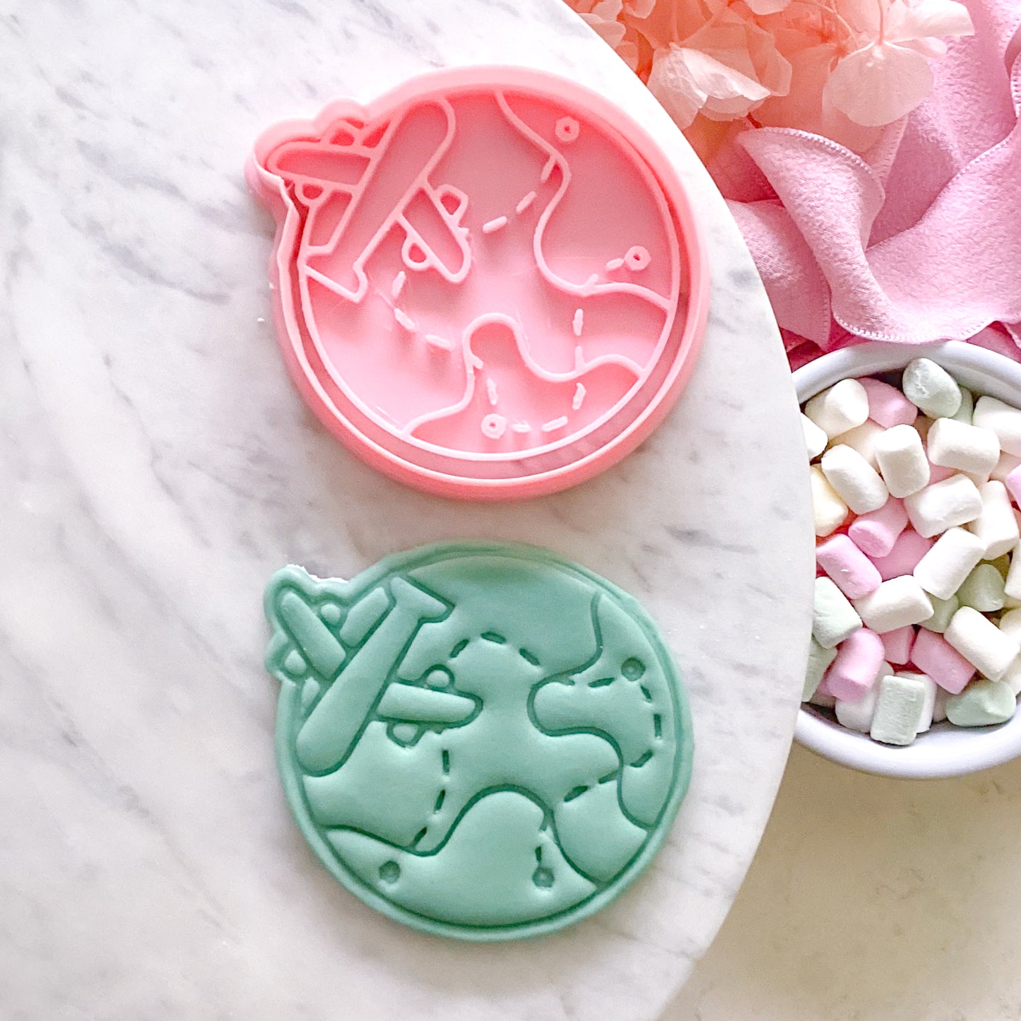 "World Travel" - Cutter & Stamp Set