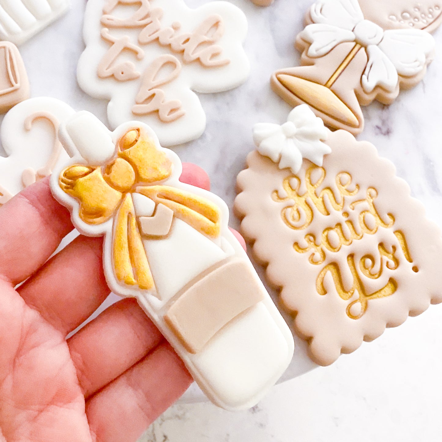 "Champagne Bottle" - Cookie Cutter & Stamp