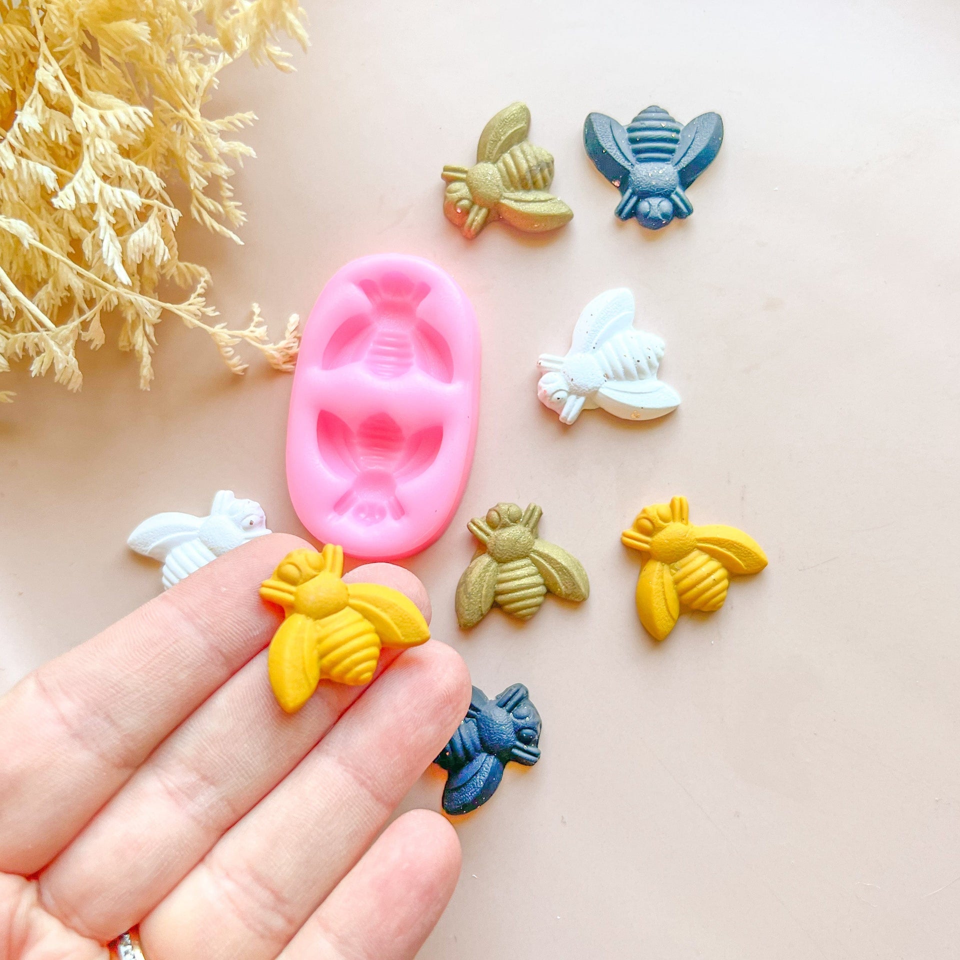 kitandco.com.au Mould “Honey Bee” - Silicone Mould