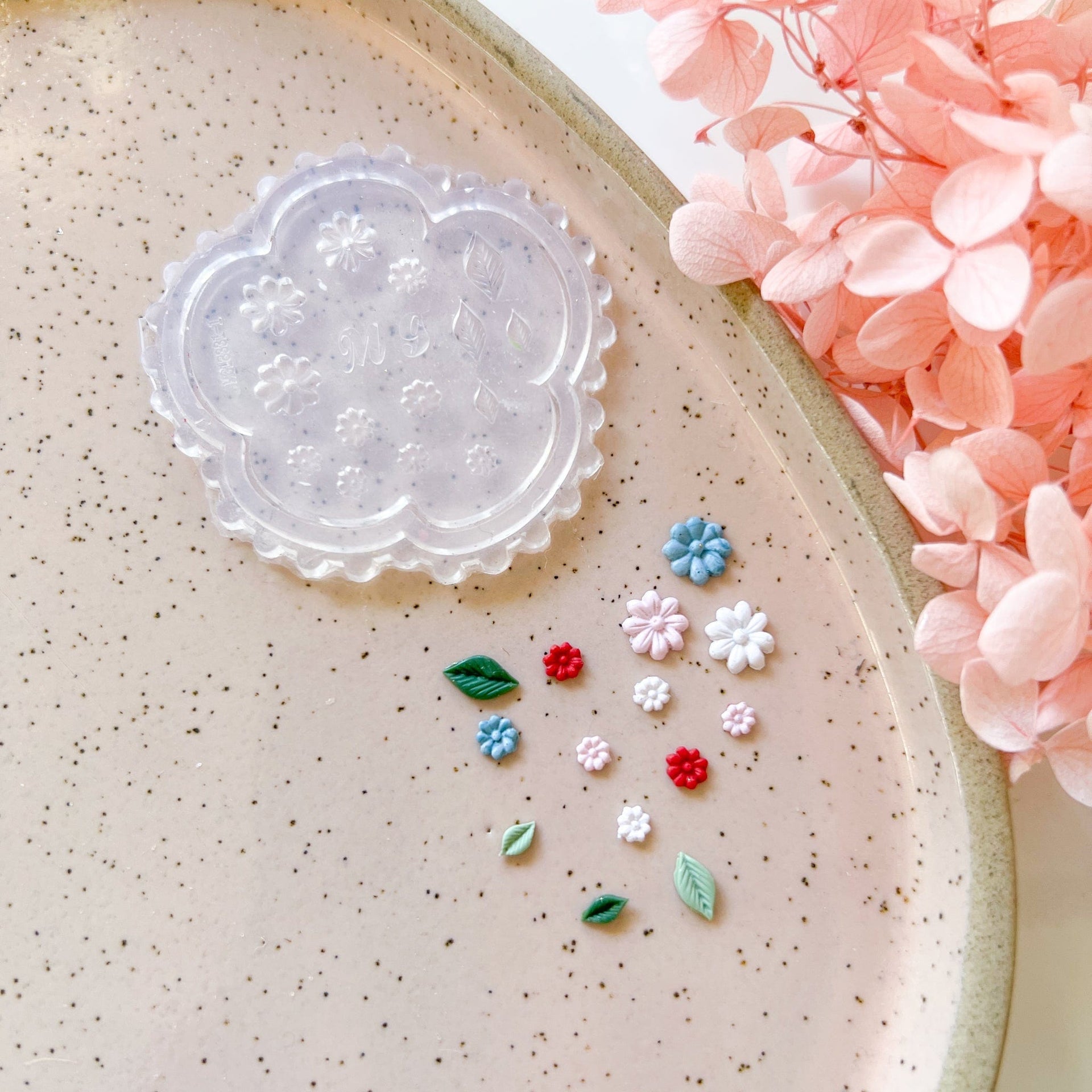 kitandco.com.au Mould "Micro Flowers #4" - Silicone Mould