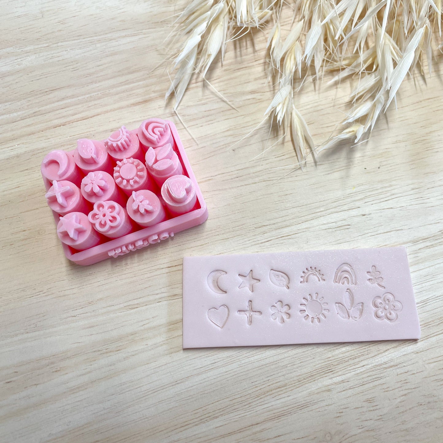 kitandco.com.au Stamp Mini Stamp Set (12 pcs)