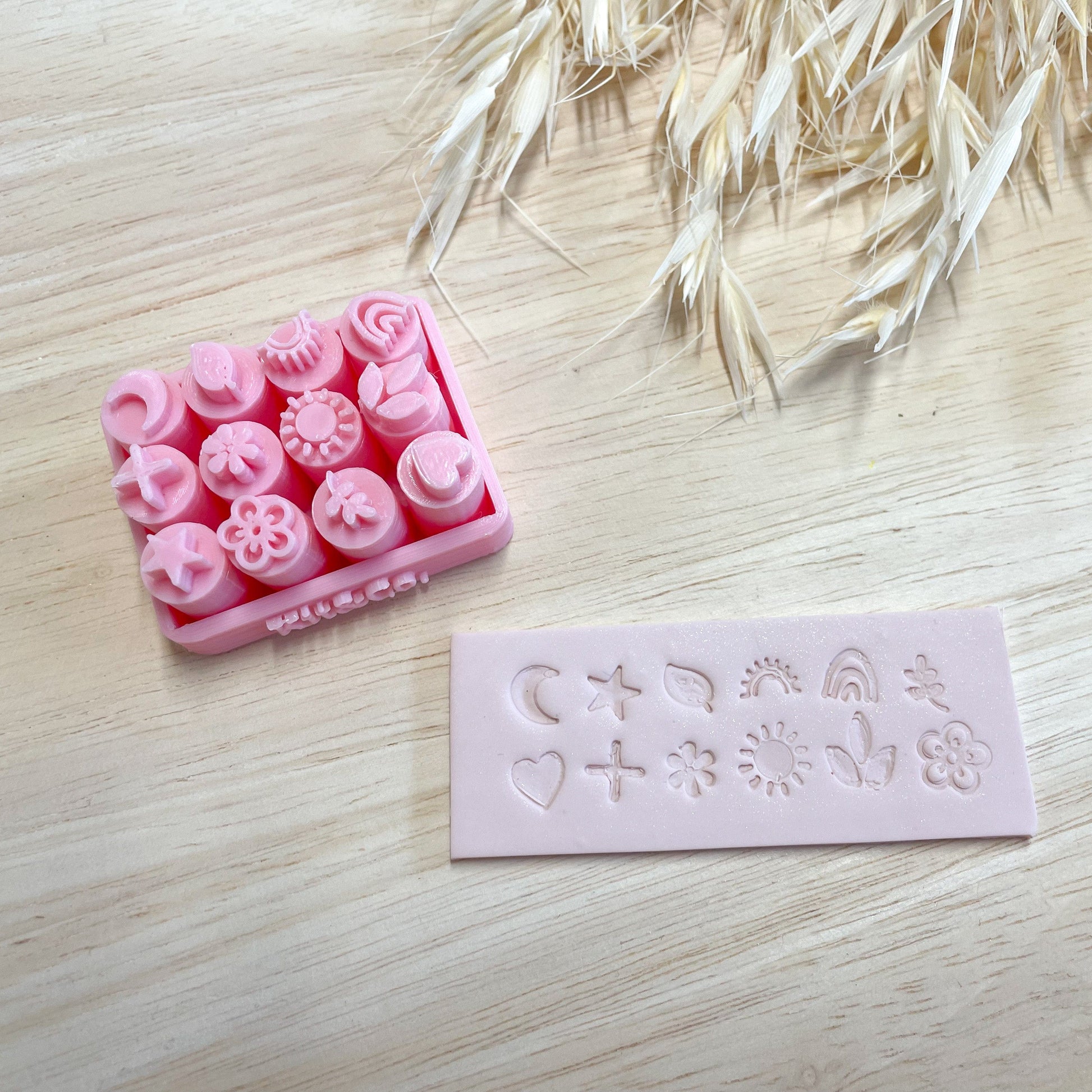 kitandco.com.au Stamp Mini Stamp Set (12 pcs)