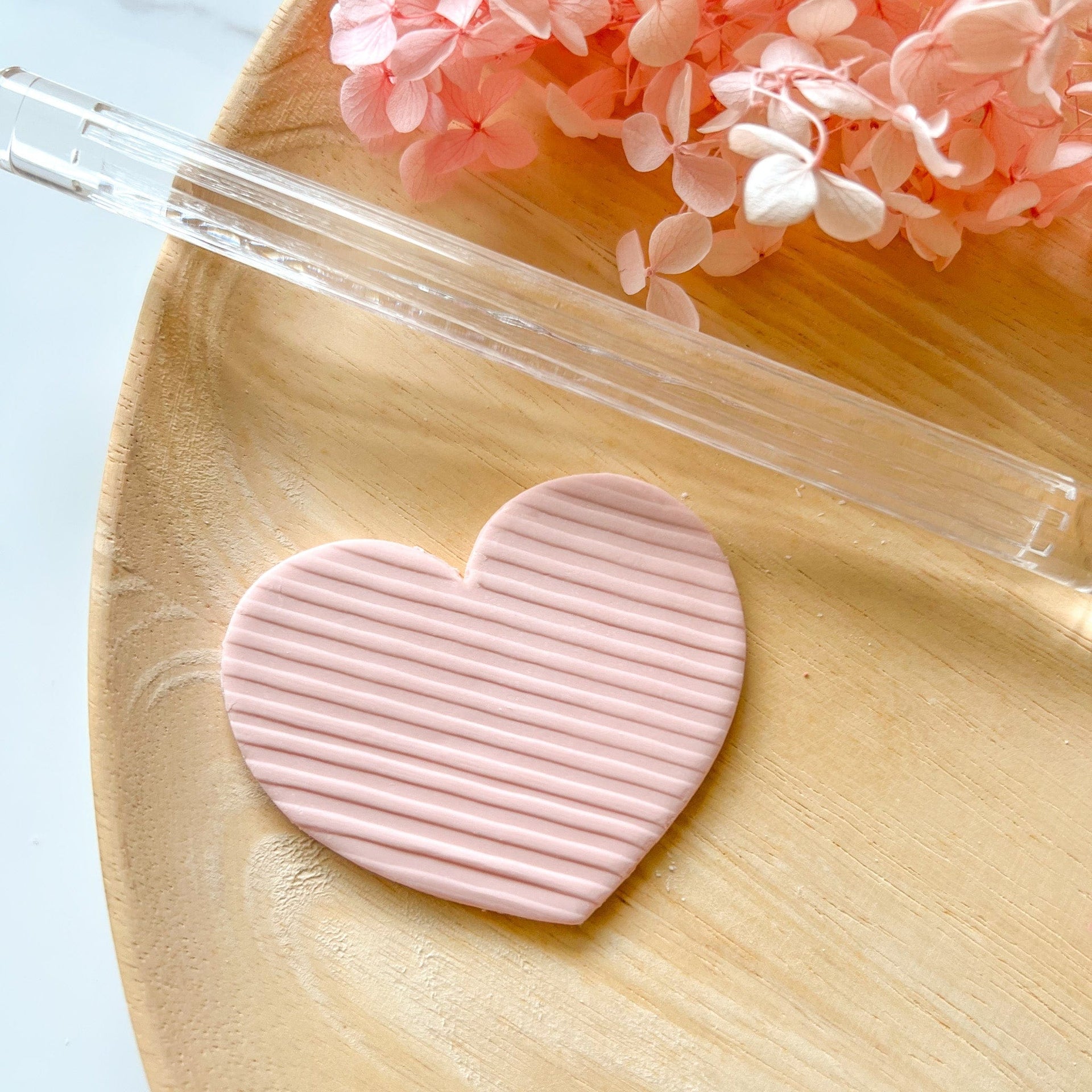 kitandco.com.au Texture Roller Acrylic "Lines" - Acrylic Texture Roller