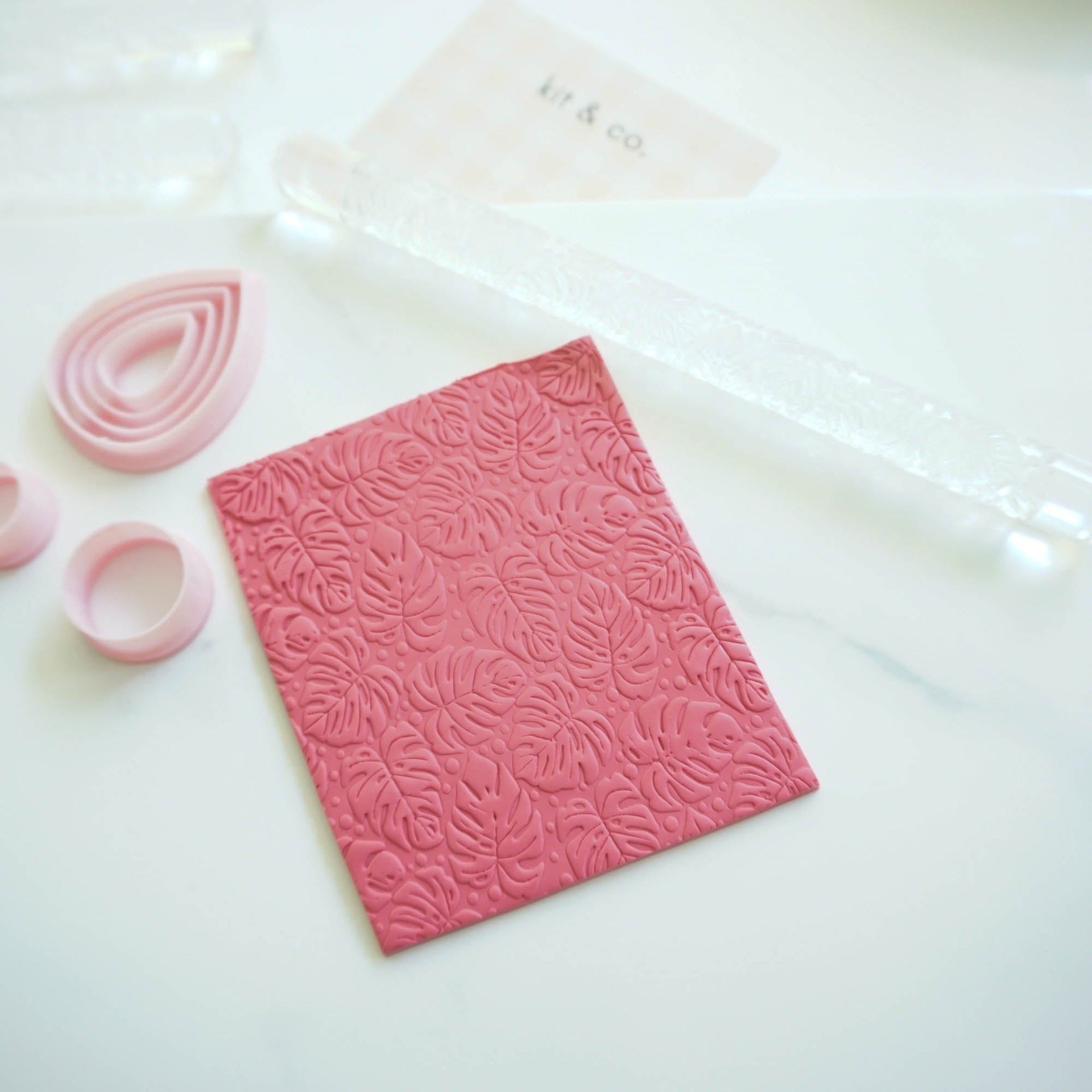 kitandco.com.au Texture Roller Acrylic "Tropical Leaves" - Acrylic Texture Roller