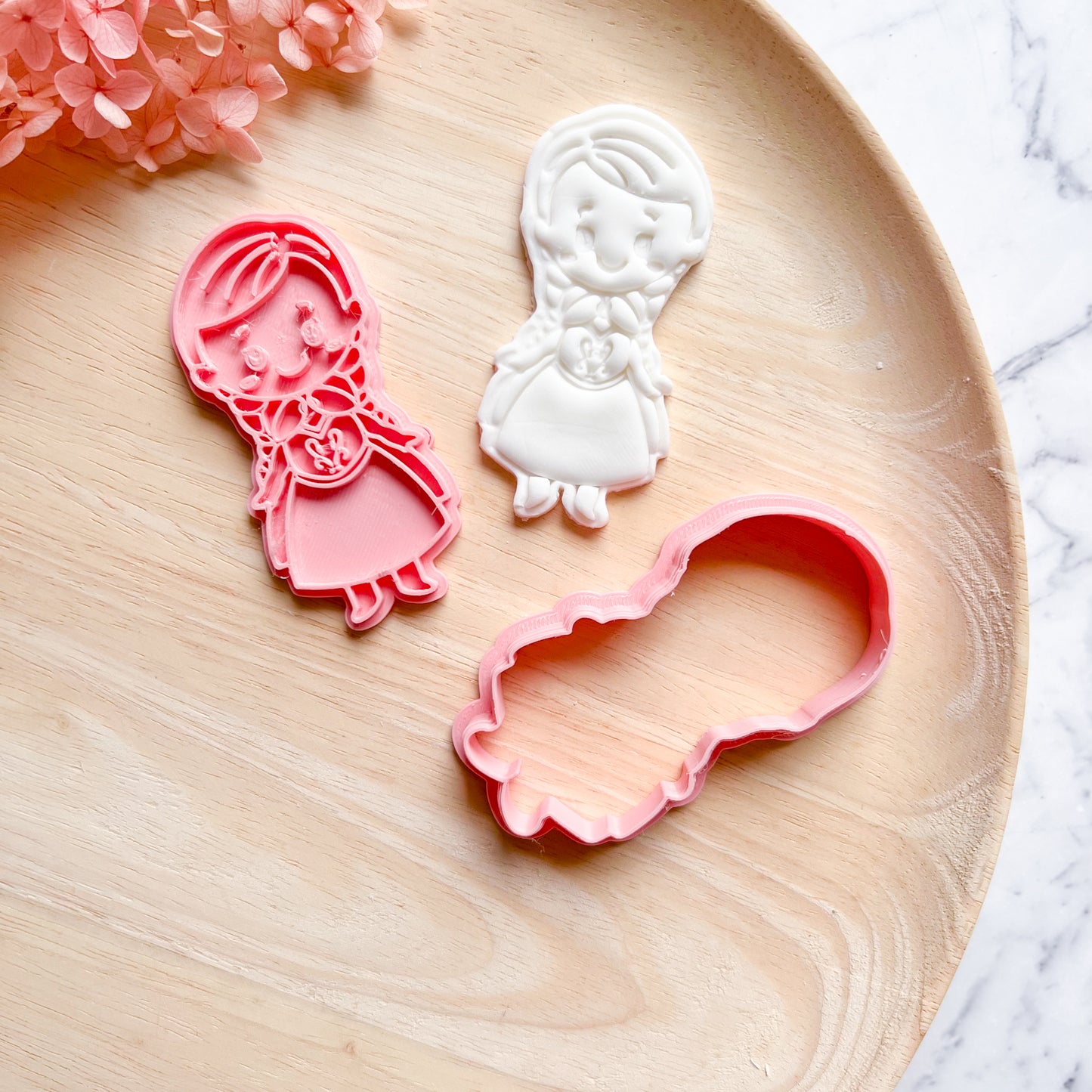 "Anna" Cookie Cutter & Stamp