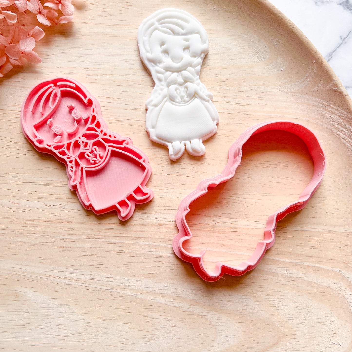 "Anna" Cookie Cutter & Stamp